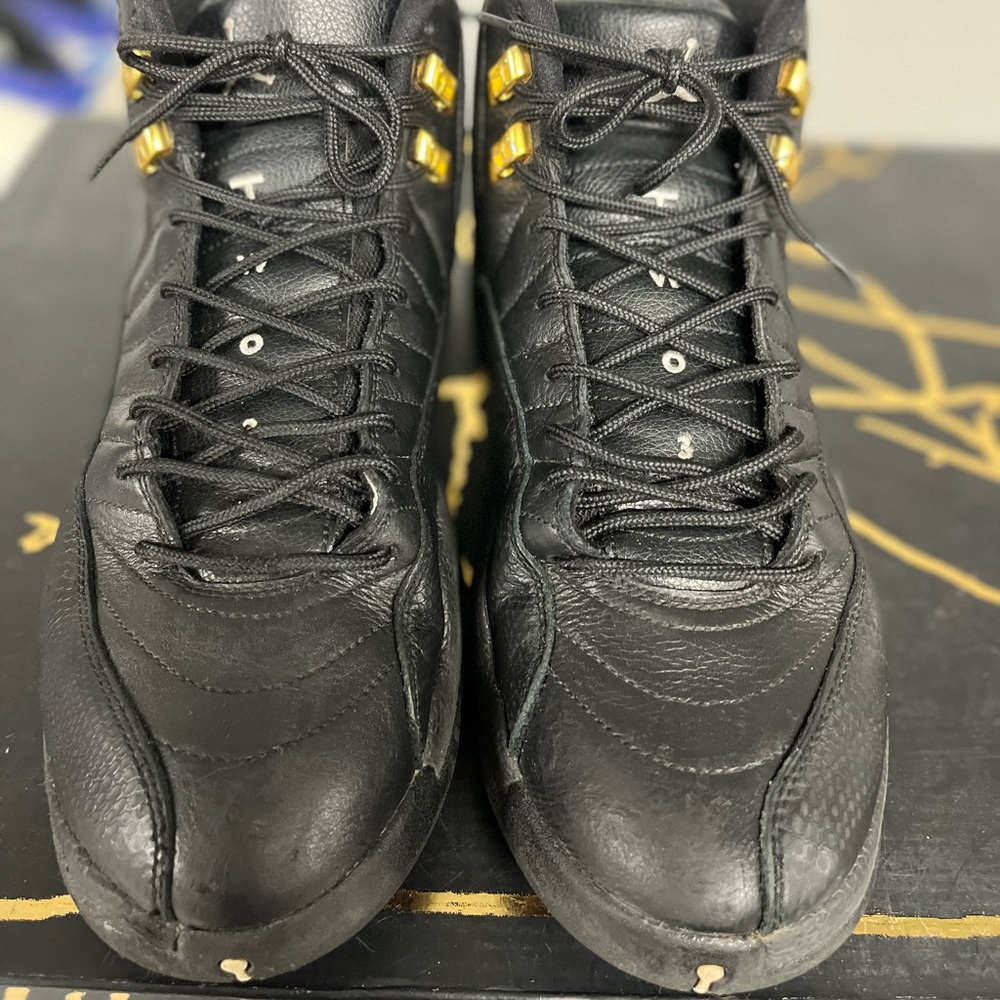 Air Jordan Retro 12 Men’s sz-10.5